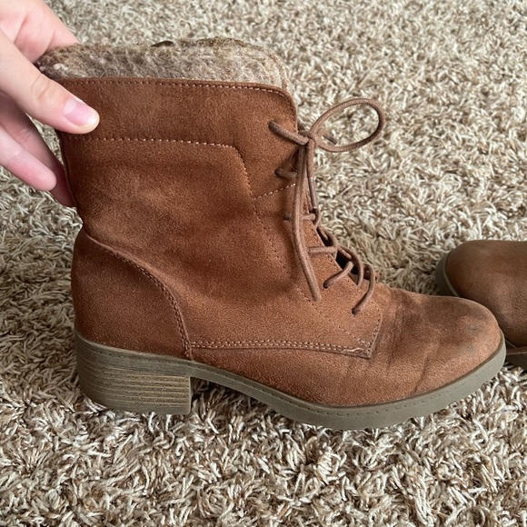 cute boots\booties - Picture 2 of 2